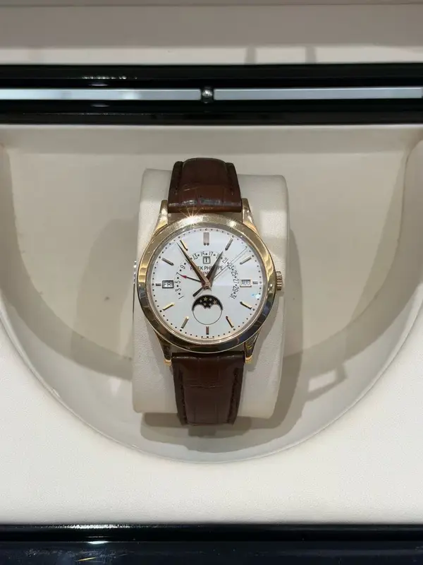 Patek Philippe 5496R-001