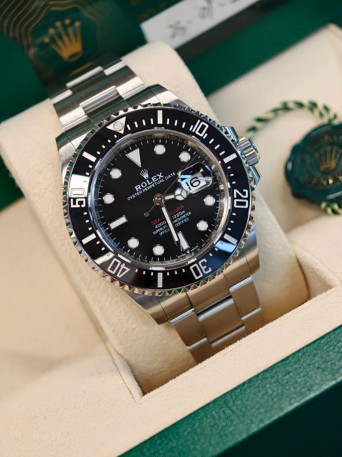 Rolex m126600-0001