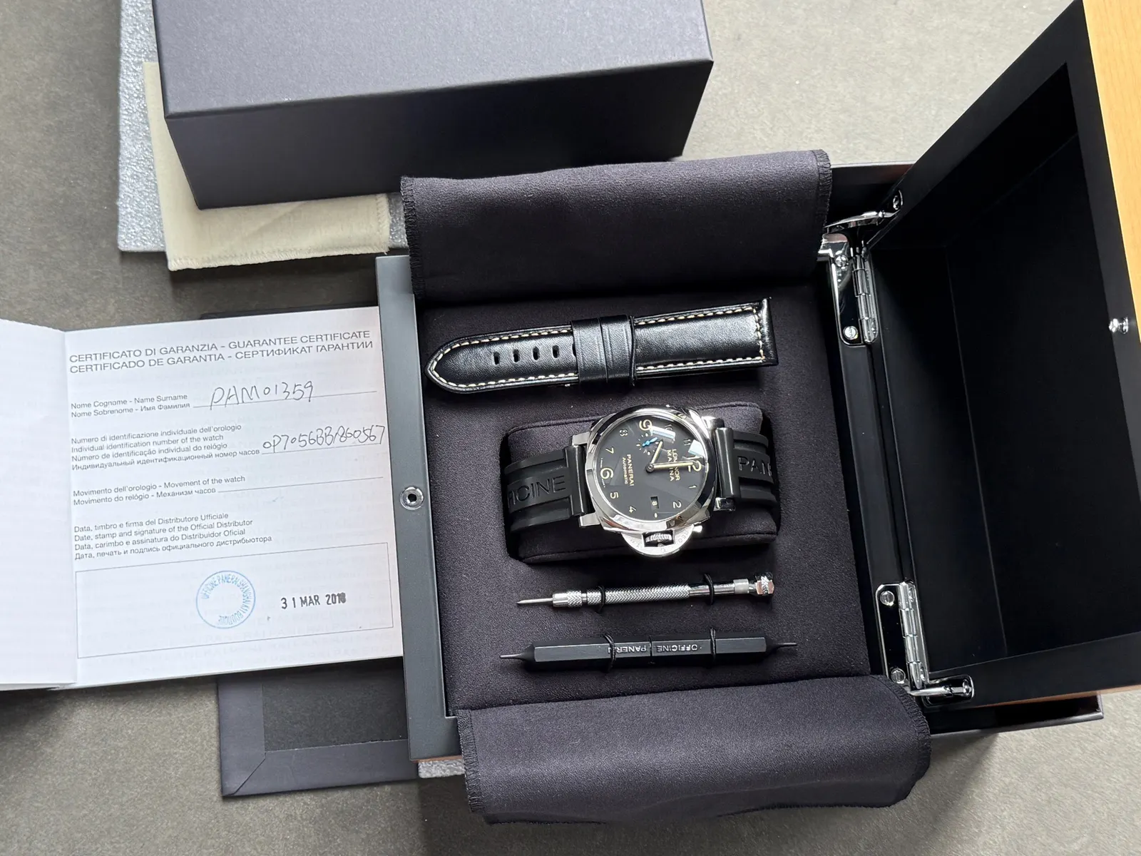 Panerai PAM01359