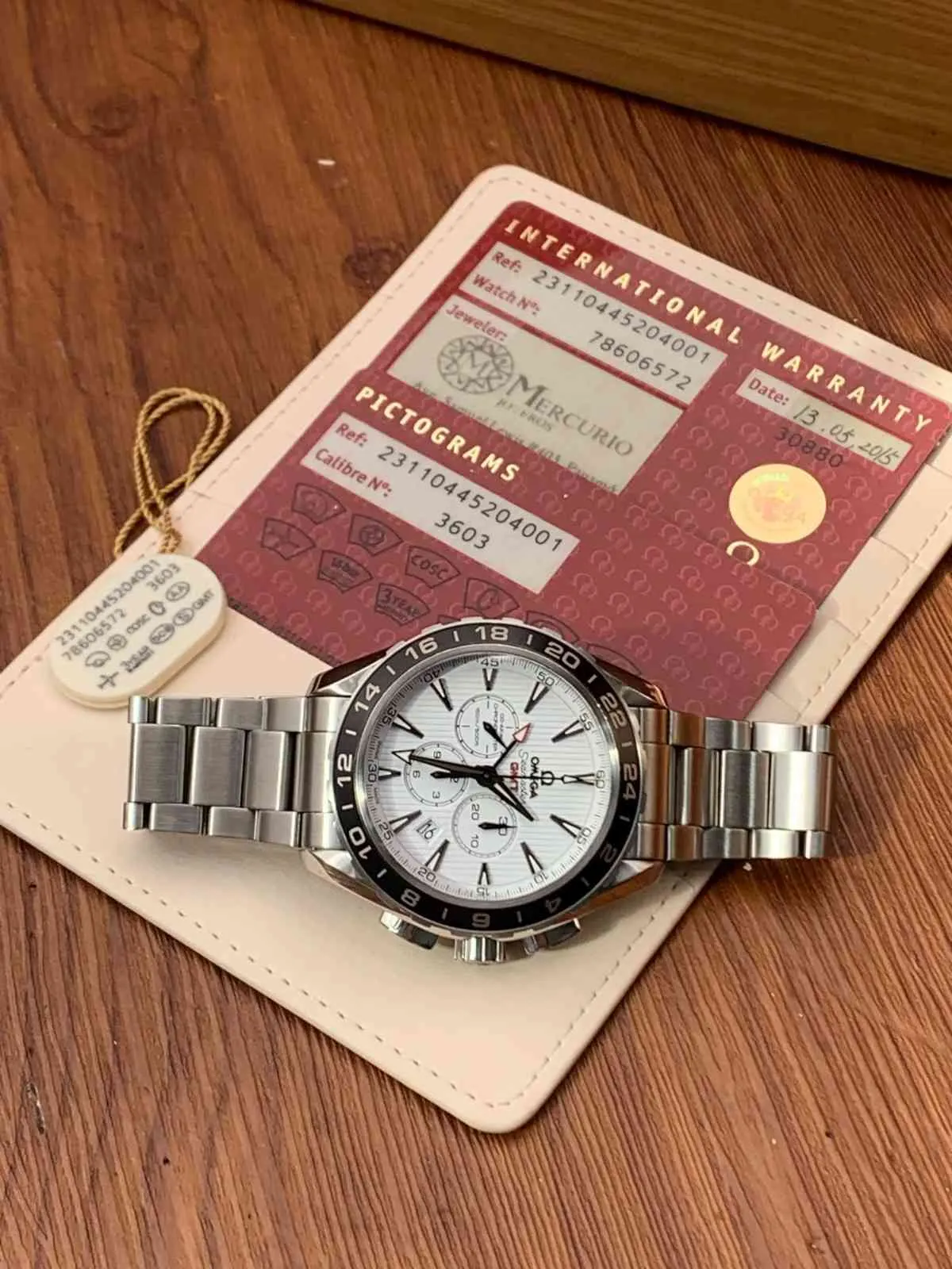 Omega 231.10.44.52.04.001