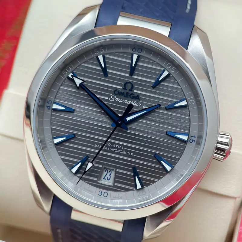 Omega 220.13.41.21.06.001