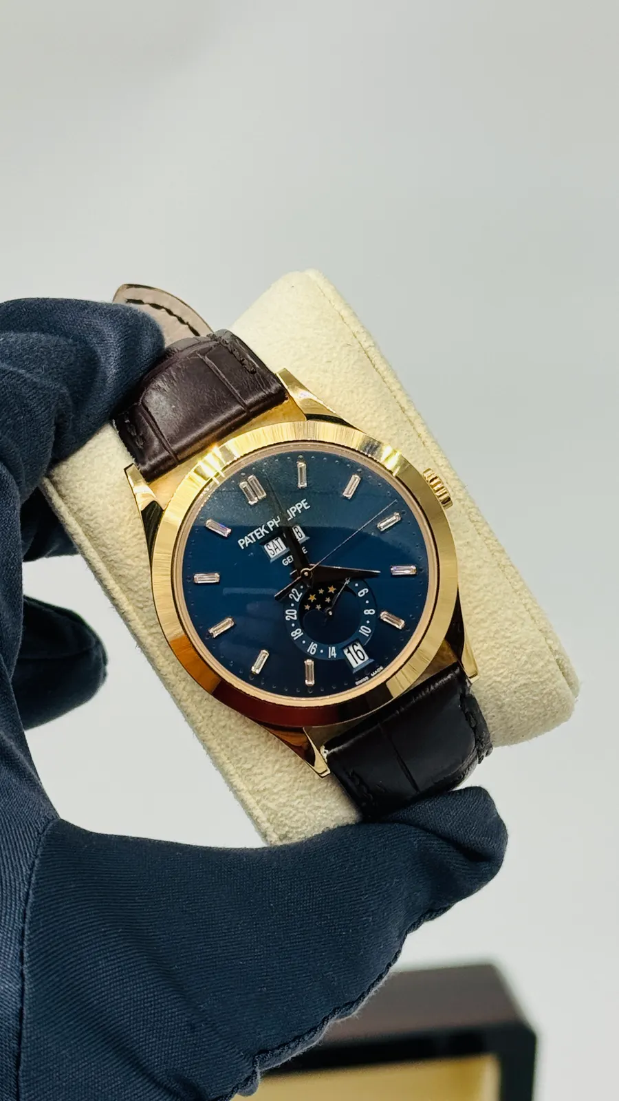 Patek Philippe 5396R-015 (2022 bagguette diamonds)