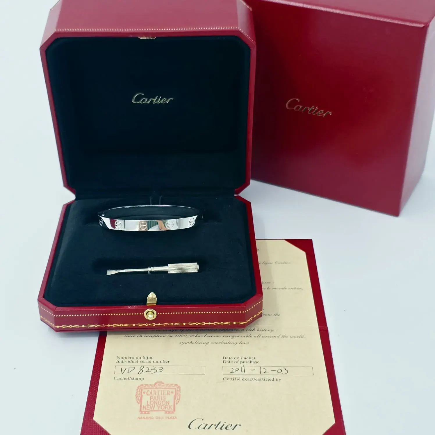 Cartier Cartier Love Bracelet 750WG 17 VD8233 2011