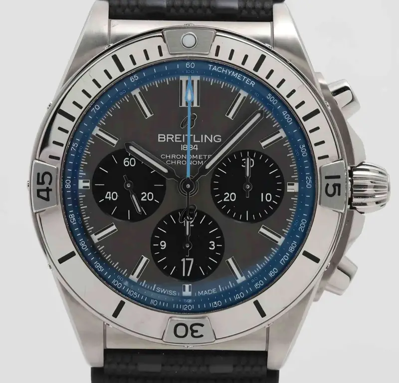 Breitling EB0134101M1S1